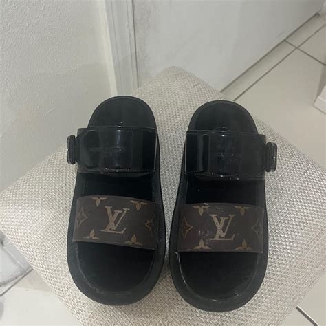 louis vuitton sunbath mule.